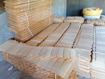 Schindeln auf Haufen