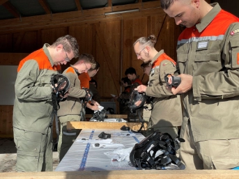 Bild 5: Parkdienst an der Schutzmaske