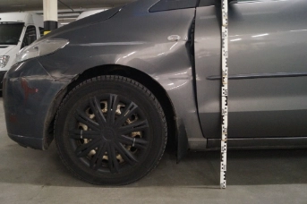 beschädigte Fahrzeugseite