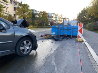 Selbstunfall endet im Spital.