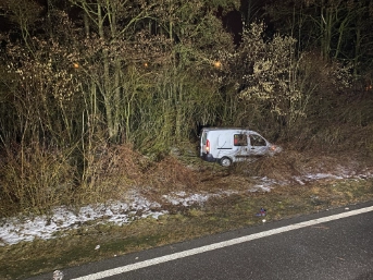 verunfallter Lieferwagen