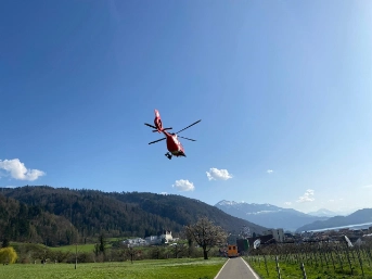 E-​Bikefahrer lebensbedrohlich verletzt