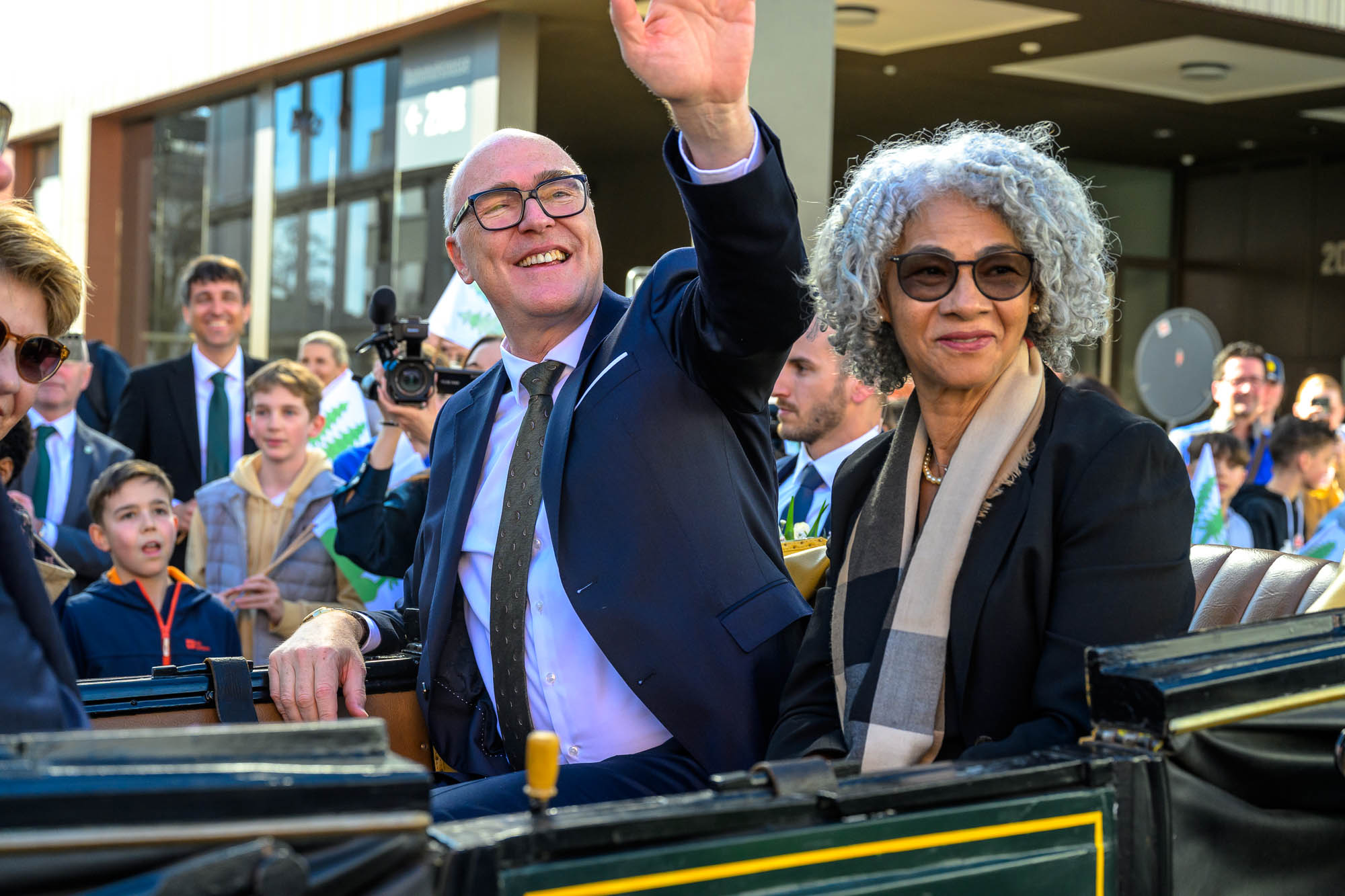 Bundesrat Martin Pfister und seine Frau in der Kutsche